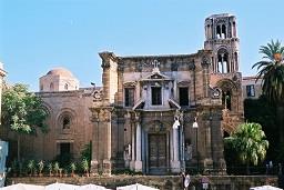 Scopri l'affascinante chiesa della Martorana a Palermo alloggia al Best Western Ai Cavalieri Hotel!